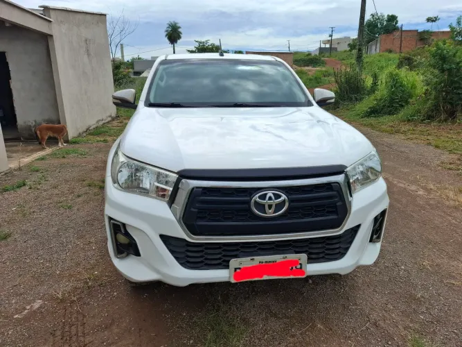 Toyota Hilux CD 4X4 2.8 Diesel Mec. 2017