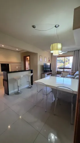 ALUGO MOBILIADO 3 DORMITORIOS E 2 VAGAS CHACARA DAS PEDRAS - Porto Alegre - RS