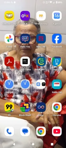 Moto e 13