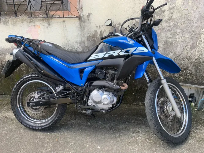 Bros 2019 17.300 azul