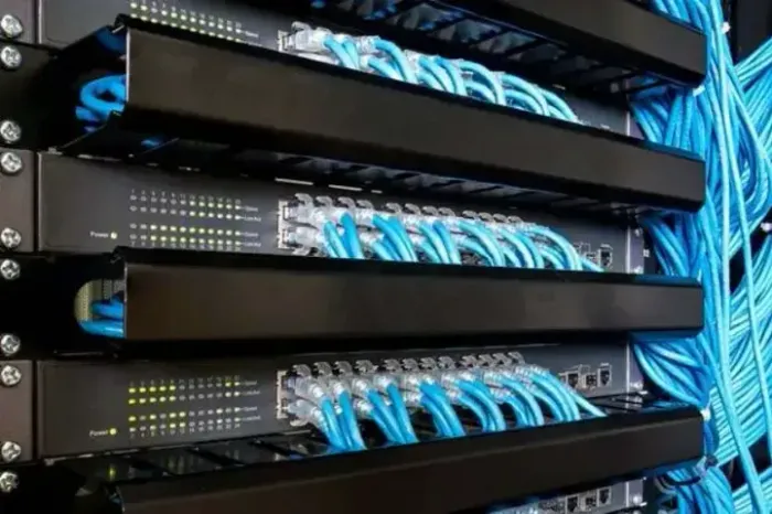 RACKS DE REDE E CABEAMENTO ESTRUTURADO PARA EMPRESAS