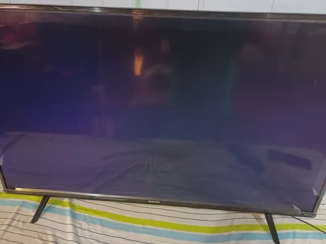 Vendo com defeito tv smart