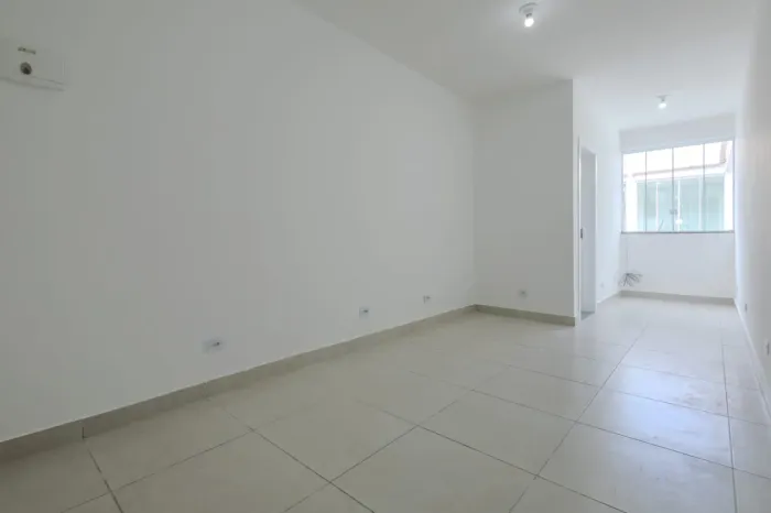 Sala comercial na Avenida Engenheiro Heitor Antônio Eiras Garcia, 735 - Sala 3 20 m²
