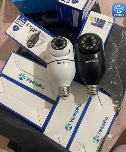  Câmera Lampada Jortan Giro 360 Lâmpada LED com Alarme e Som
