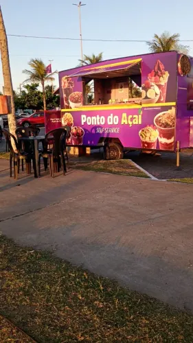 Vendo um treille de açaí completo