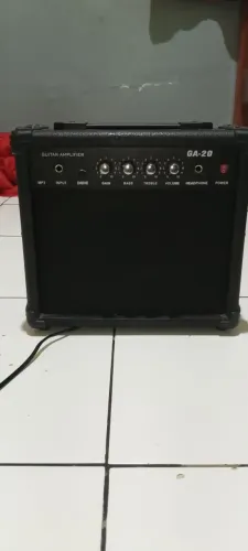 Amplificador Para Guitarra e Violão GA-20