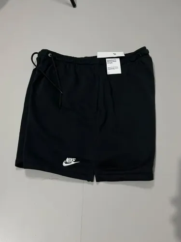 Bermuda Nike Club (Preto)