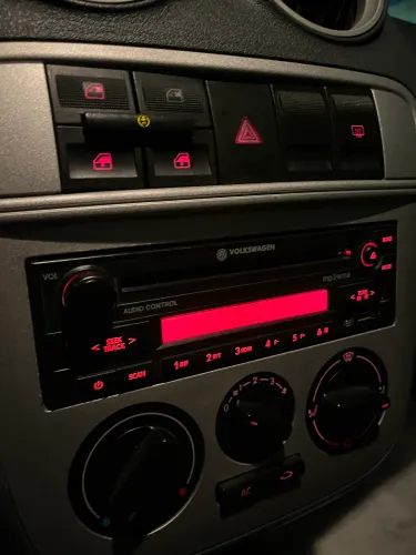 Rádio original Volkswagen Gol Parati e Saveiro