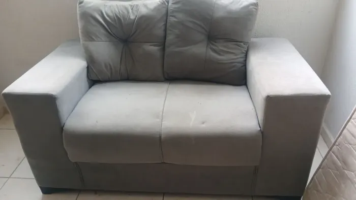 Sofá 2 lugares