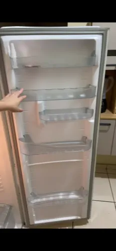 Geladeira Cônsul 900. Nunca consertada, ótima para uso