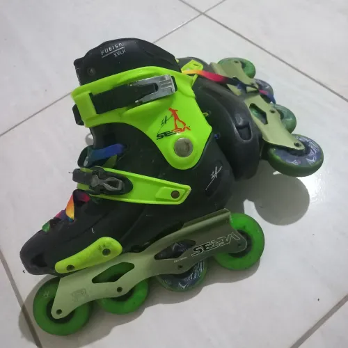 Patins seba n 39 com rodas undercouver ZAP *19