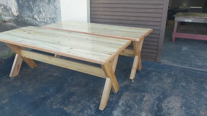 vende se mesa rustica