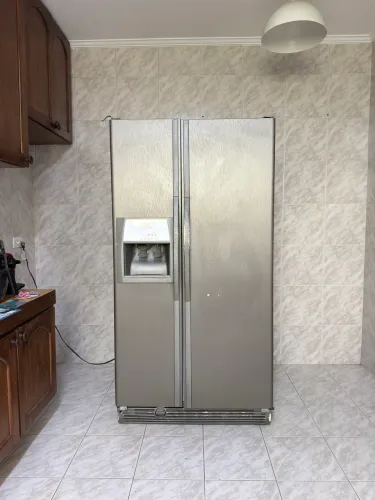 Geladeira Side by Side Whirlpool 650L | Dispenser de água e gelo