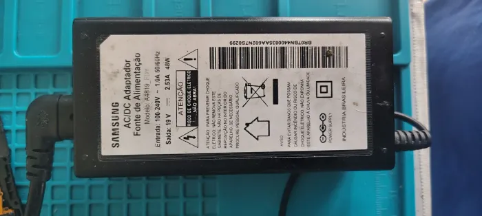 Fonte original Samsung 19V 2.53A 48W