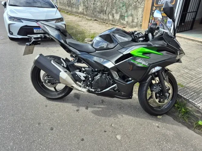 Kawasaki Ninja 500 25/25