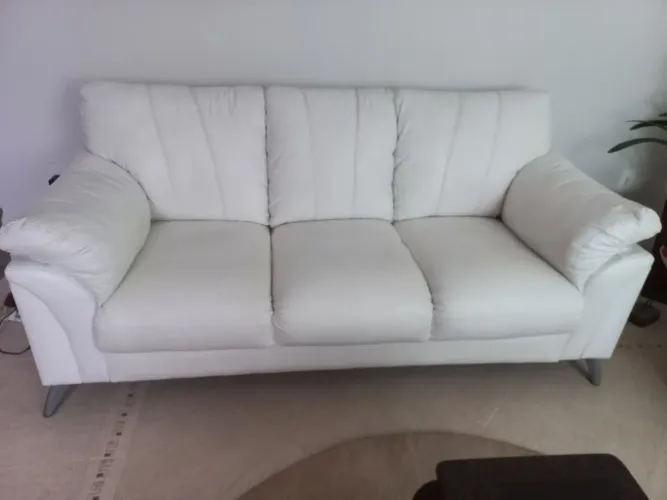 Conjunto de sofá 3 e 2 lugares couro