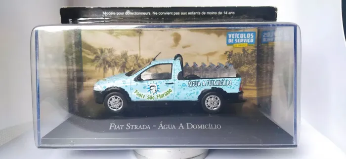 Miniatura Fiat Strada - Água a Domicílio
