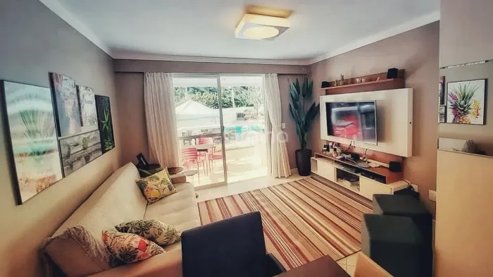 Apartamento de 77m² com 2 quartos sendo 1 suíte na Praia Brava