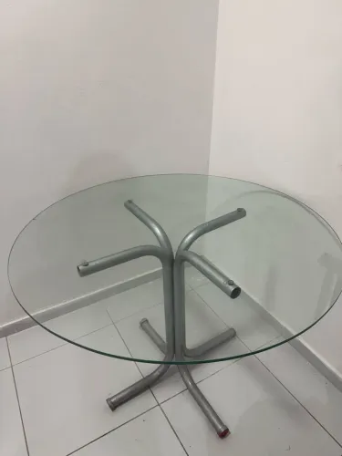 MESA DE JANTAR DE VIDRO