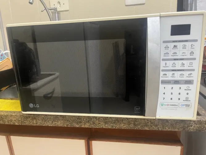 Microondas LG cerâmico