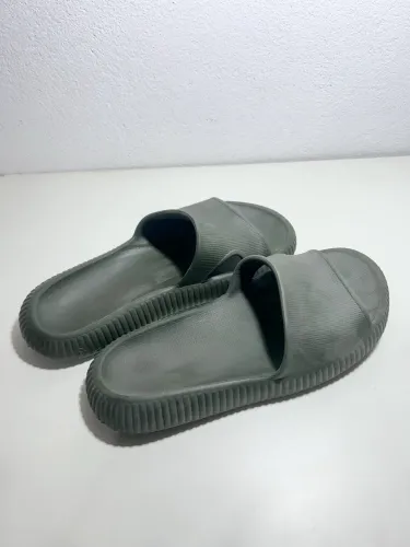 Chinelo Slide Verde Confortável 37