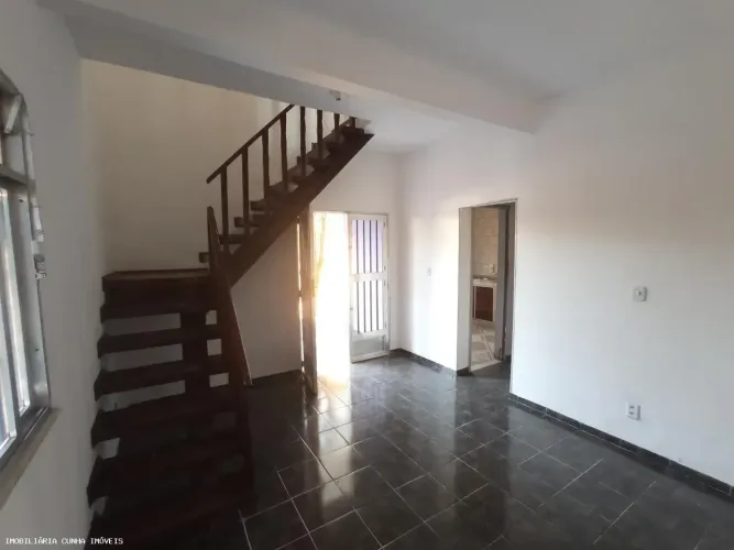 CASA COM 3 QUARTOS EM BOA ESPERANÇA