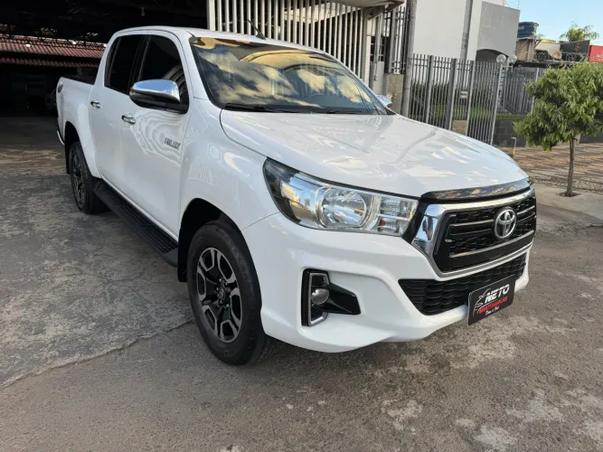 Toyota Hilux CD SRV 4X4 2.8 TDI Diesel Aut. 2020