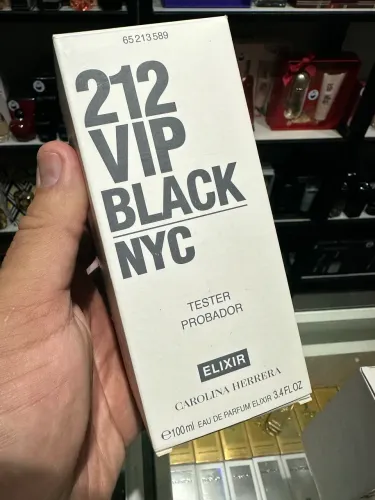 Perfume 212 Vip Black Elixir