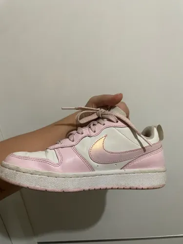 Tênis NIKE