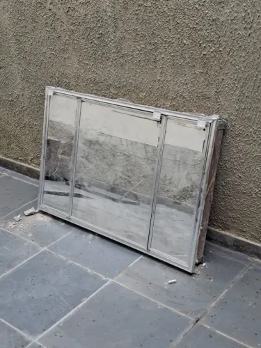 Armário embutir para banheiro Cris Metal 80 cm
