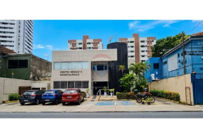 Sala comercial à venda em Casa Amarela, Recife - PE - 1 vaga de garagem, semi mobiliada