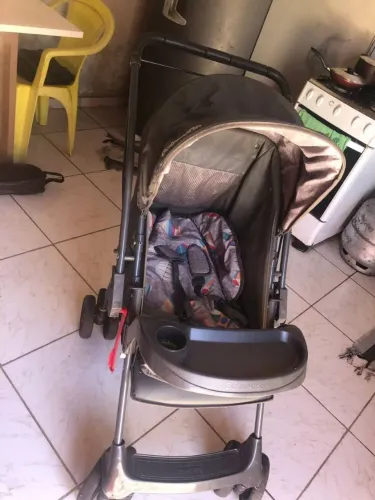 Carrinho de passei Galzaremo
