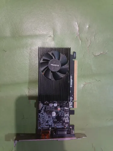 Placa de vídeo 1030 2Gb