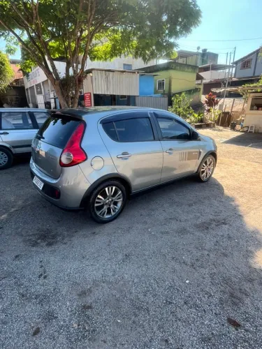 Fiat Palio Sporting 1.6 Flex 16V 5P 2015