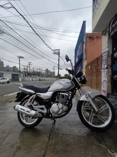 Vendo Suzuki GSR150i