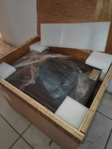 Seladora a vácuo CETRO na caixa