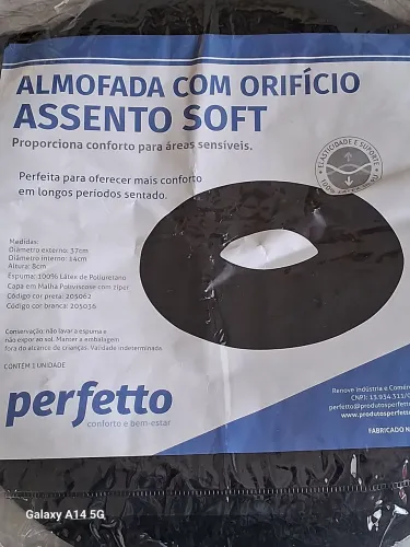 VENDO ALMOFADA TIPO ORIFÍCIO PARA ELEVAÇÃO OU SENTAR COM CONFORTO. 