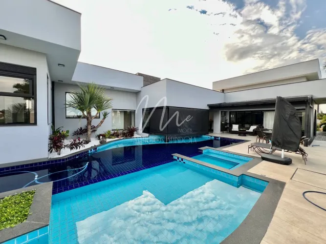 Casa à venda ou locação no Condomínio Village das Palmeiras Itatiba/SP