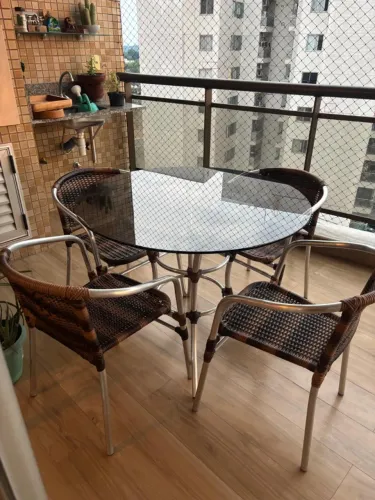 mesa varanda com 4 cadeiras