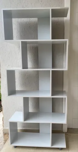 Estante Muito Nova