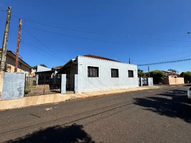 2 casas, 2 dormitórios cada, Centro, Rincão/SP