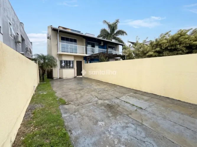 Casa com 2 dormitórios para alugar, 130m² - Campeche - Florianópolis/SC