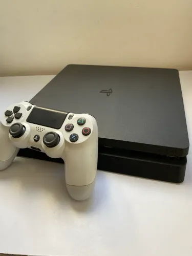 PS4 Slim - 500gb