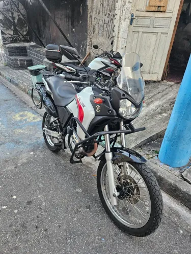 Tenere 250