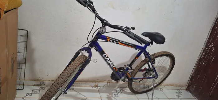 Bicicleta Cairu Flash e Bomba SAC