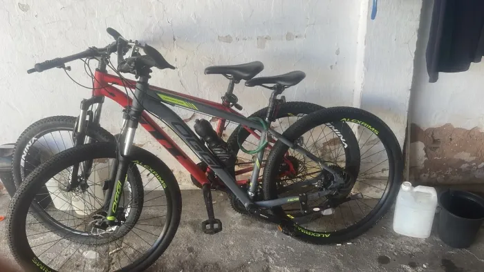 Bike!! Semi nova
