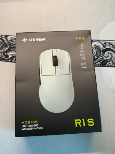 (LACRADO) MOUSE ATK VXE R1-S BRANCO