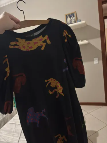 Roupas (vestidos e blusas) da Farm