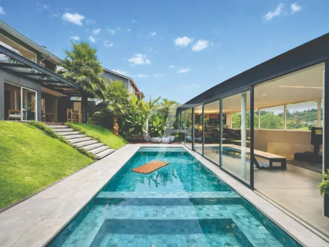 Casa com 4 quartos à venda, 463 m² por R$ 4.880.000 - Parque das Artes - Embu das Artes/SP