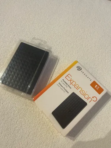 VENDO HD EXTERNO SEAGATE 1TB